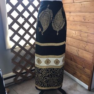 Link maxi wrap skirt